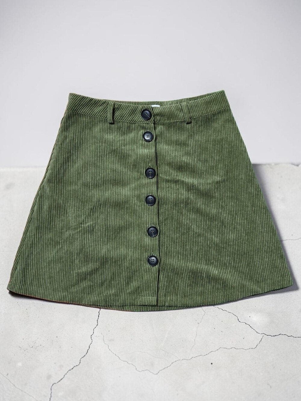 Gilli Olive Green Lightweight Corduroy Front Button Mini Skirt Size Small